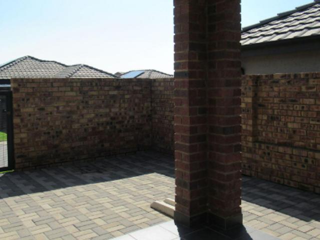 3 Bedroom House in Cosmo City