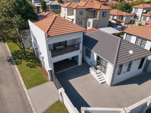 3 Bedroom House in Cosmo City