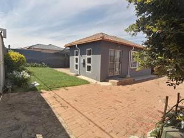 3 Bedroom House in Cosmo City