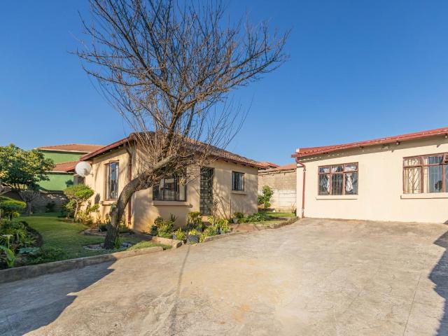 3 Bedroom House in Cosmo City