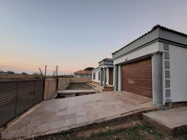 3 Bedroom House in Cosmo City
