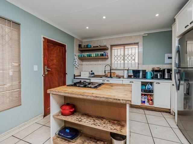 3 Bedroom House in Cosmo City