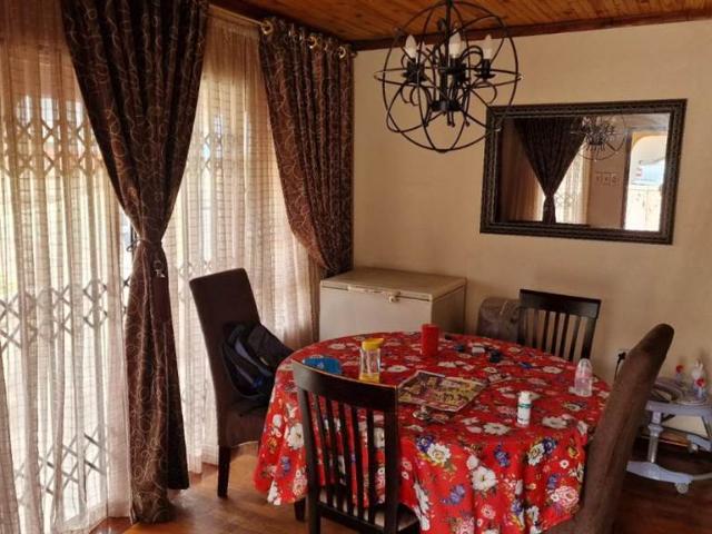3 Bedroom House in Caneside