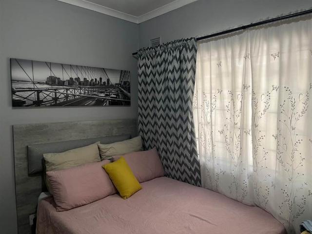 3 Bedroom House in Caneside