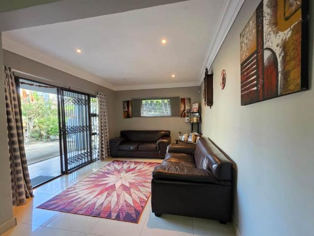 3 Bedroom House in Caneside