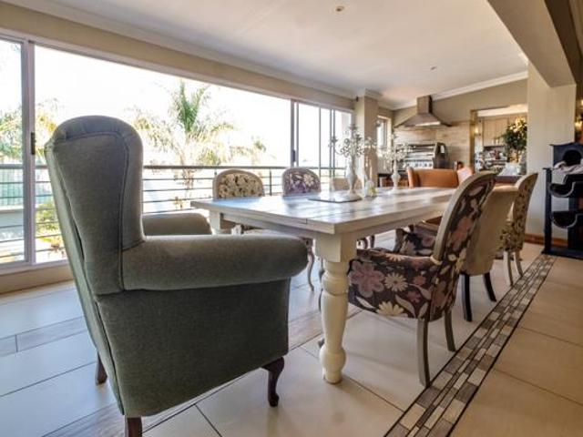 3 Bedroom House in Caribbean Beach Club