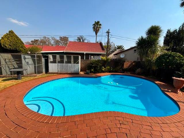 3 Bedroom House in Carletonville Outlying