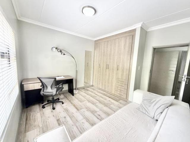 3 Bedroom House in Carlswald Estate