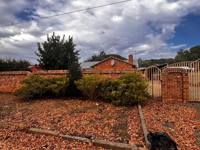 3 Bedroom House in Cassandra