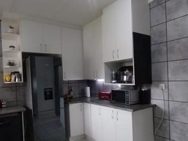 3 Bedroom House in Cassandra