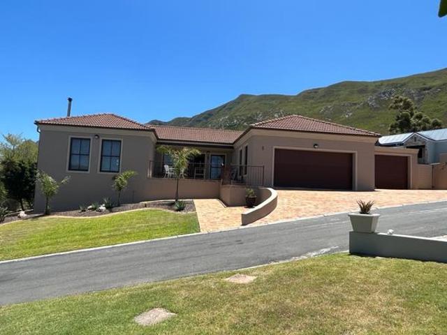 3 Bedroom House in Chanteclair