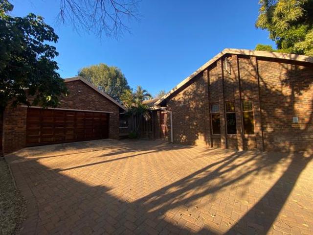 3 Bedroom House in Chroom Park