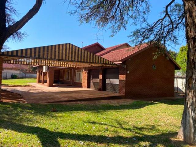 3 Bedroom House in Chroom Park
