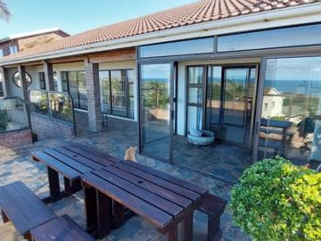 3 Bedroom House in Cintsa East