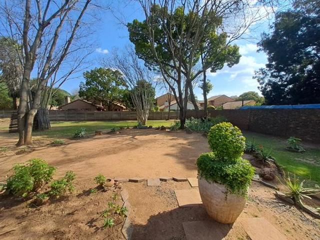3 Bedroom House in Clubville
