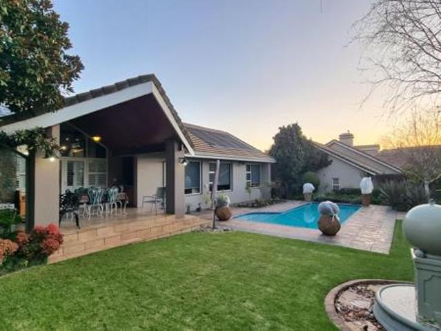 3 Bedroom House in Clubville