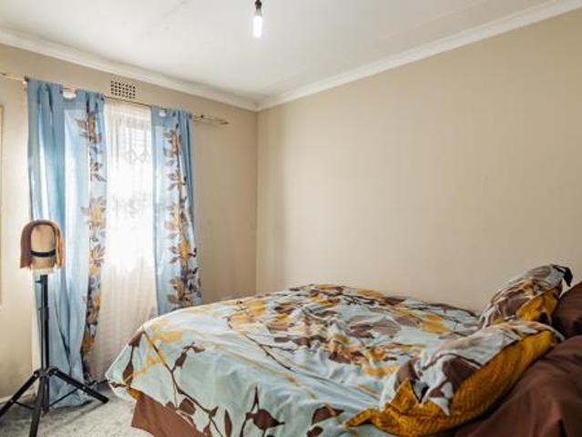 3 Bedroom House in Clairewood