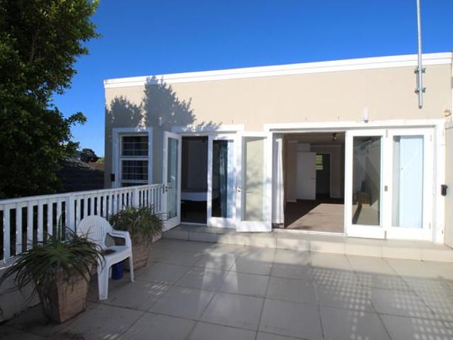 3 Bedroom House in Claremont Upper