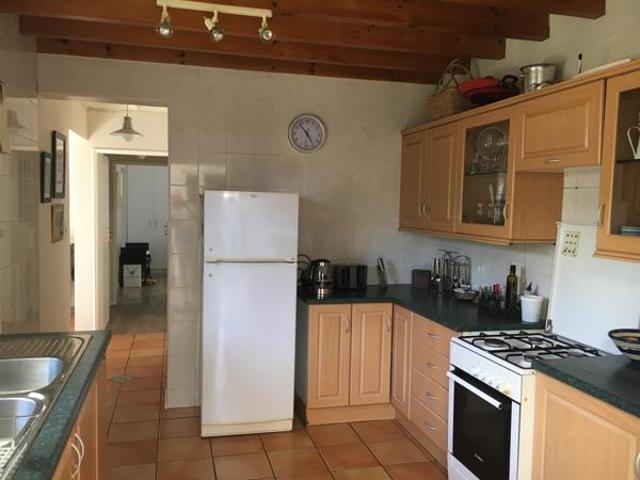 3 Bedroom House in Claremont