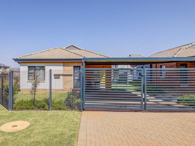 3 Bedroom House in Claremont