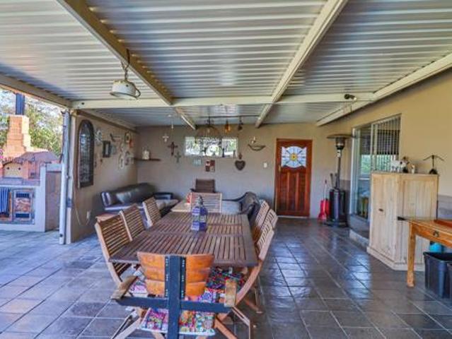 3 Bedroom House in Clarendon