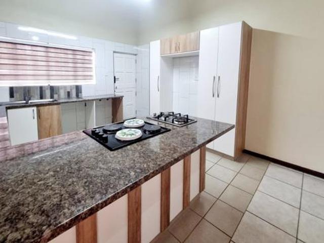 3 Bedroom House in Claridge