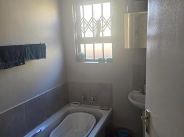3 Bedroom House in Clayville