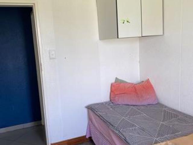 3 Bedroom House in Crystal Park