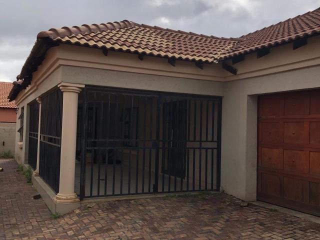 3 Bedroom House in Cultura Park