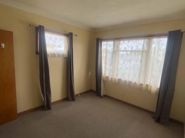 3 bedroom house in a closed quiet street