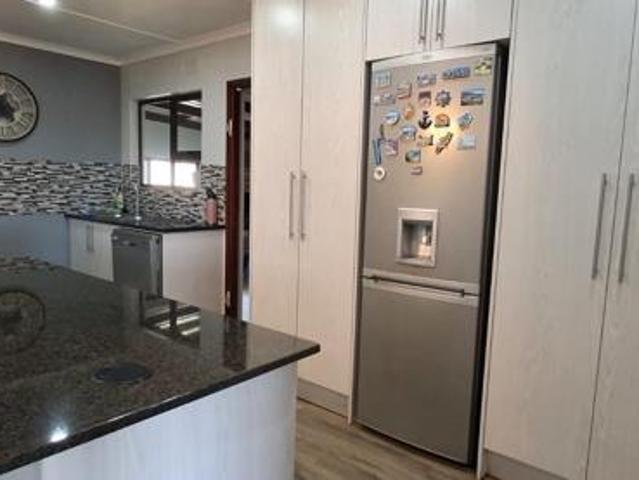 3 Bedroom House in Amalinda