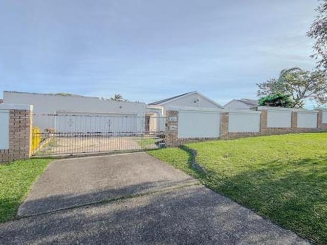 3 Bedroom House in Amalinda