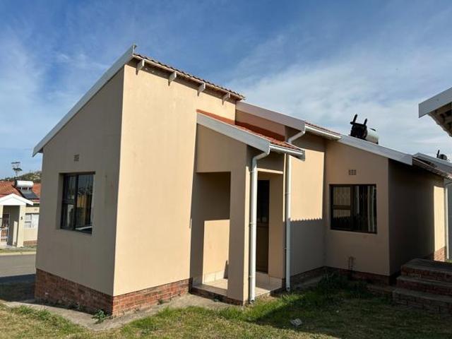 3 Bedroom House in Amalinda