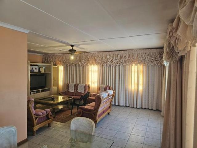 3 Bedroom House in Amalinda