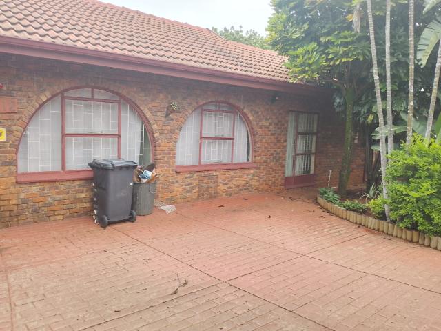 3 Bedroom House in Amandasig