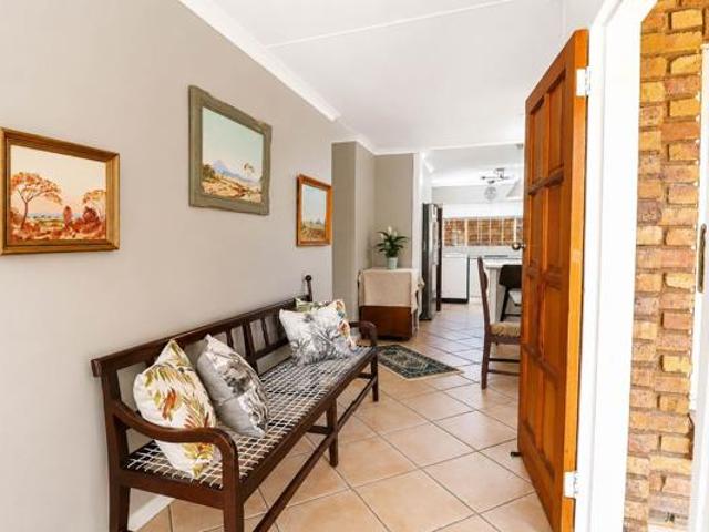 3 Bedroom House in Amberfield