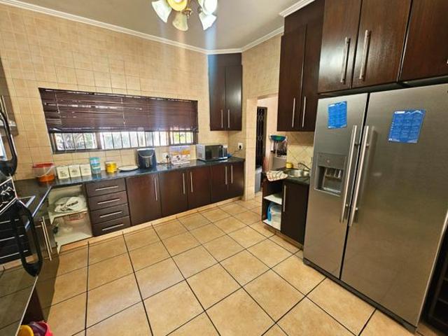 3 Bedroom House in Amberfield