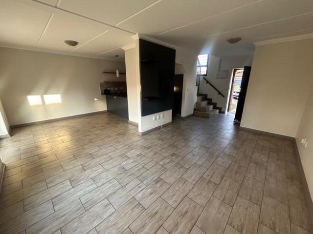 3 Bedroom House in Amberfield