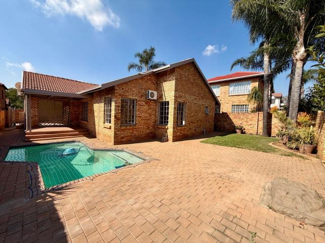 3 Bedroom House in Amberfield