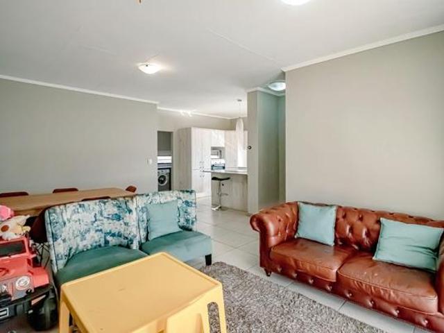 3 Bedroom House in Amberfield Valley