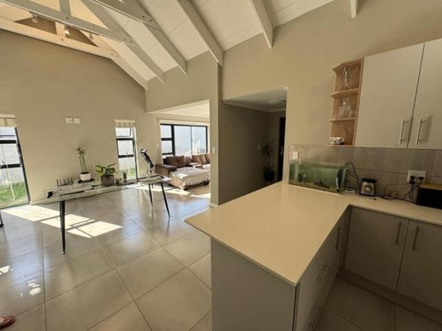 3 Bedroom House in Aan de Wijnlanden