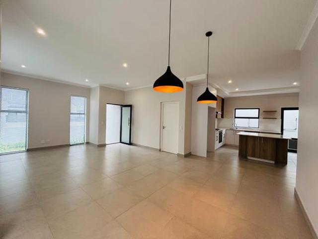 3 Bedroom House in Aan de Wijnlanden