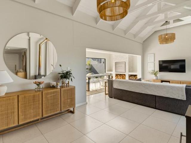 3 Bedroom House in Aan de Wijnlanden