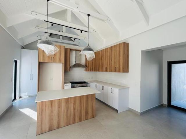 3 Bedroom House in Aan de Wijnlanden