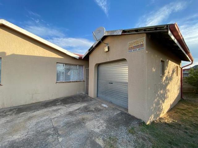 3 Bedroom House in Acaciaville