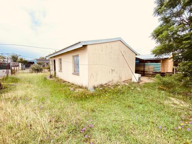 3 Bedroom House in Acaciaville