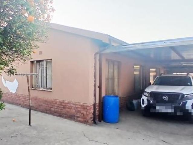 3 Bedroom House in Acaciaville