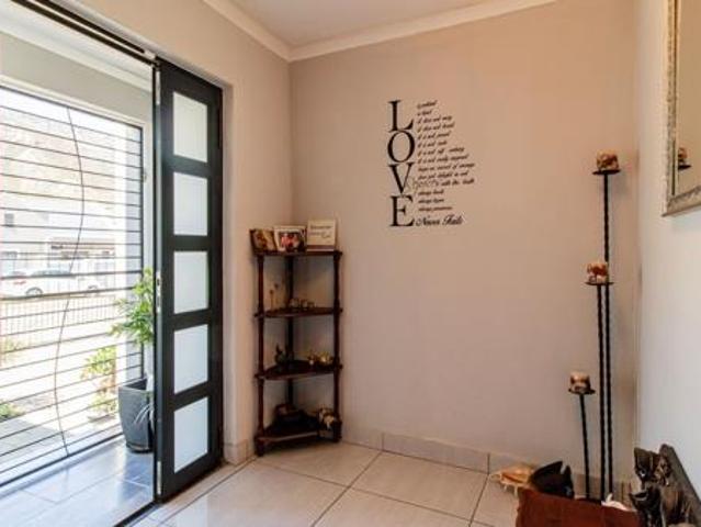 3 Bedroom House in Admirals Park