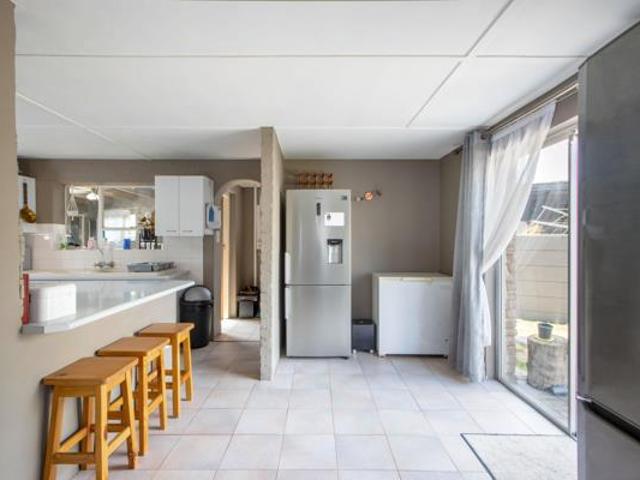 3 Bedroom House in Admirals Park