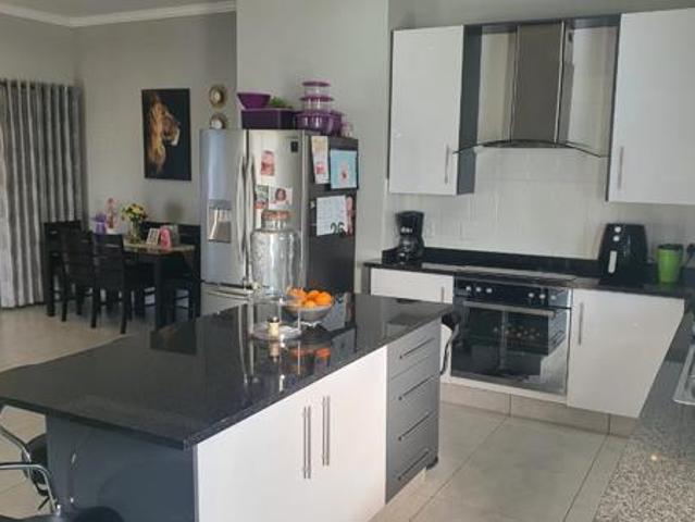 3 Bedroom House in Admirals Park